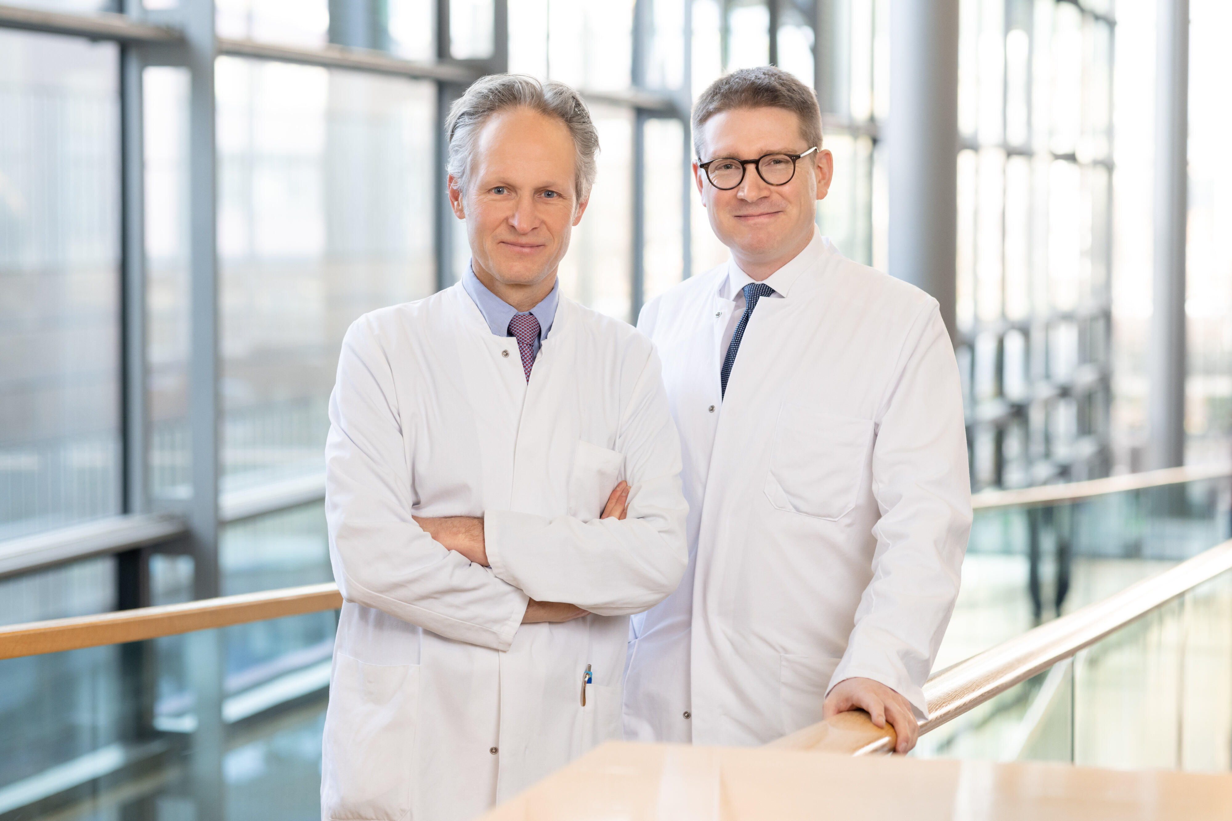 Univ.- Prof. Dr. med. David M. Leistner, Direktor der Klinik für Kardiologie/Angiologie und Prof. Dr. Thomas Walther, Direktor der Klinik für Herz- und Gefäßchirurgie